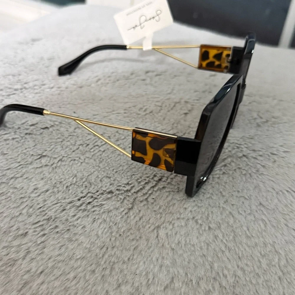 Sean‎ John Brown gold Square Sunglasses NEW